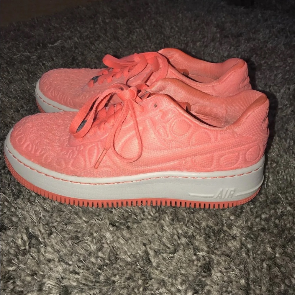 NIKE AIR FORCE ONE